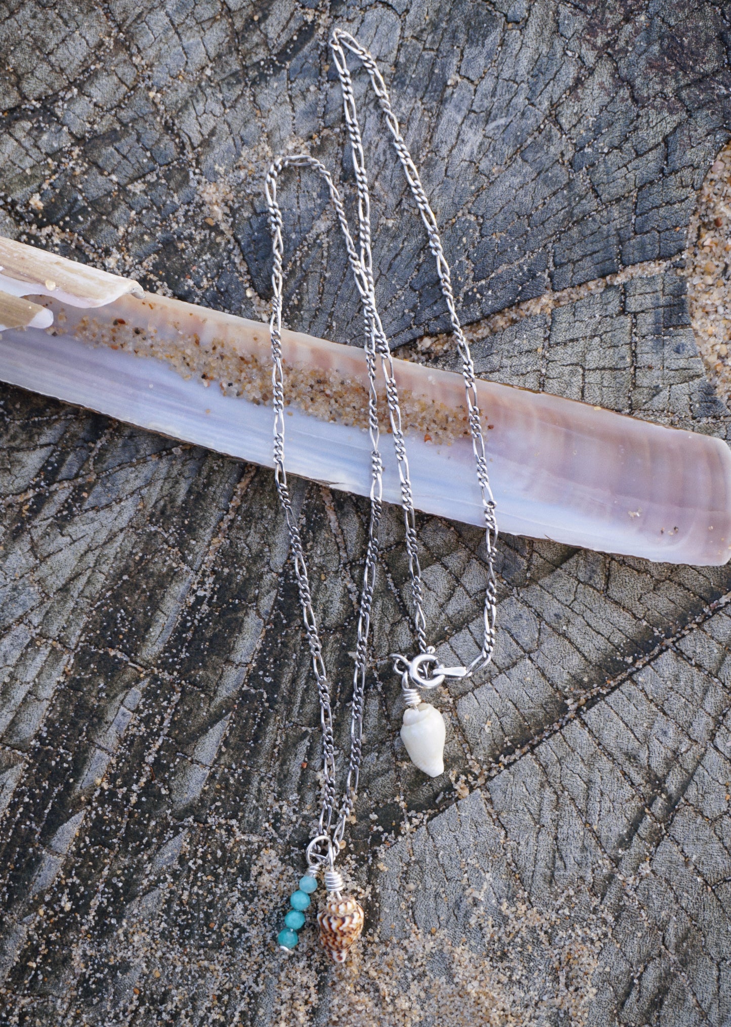 Mora set